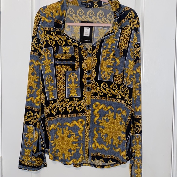 NWT GOLD & BLACK BUTTON UP - Picture 4 of 9